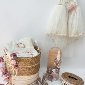 Boho Πακέτο Βάπτισης "Romantic Rose" με Ψάθινο Καλάθι